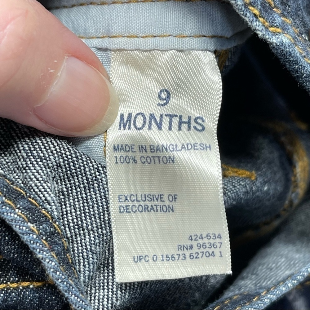 OshKosh B’gosh Denim Overall size 9 months - Picture 7 of 9